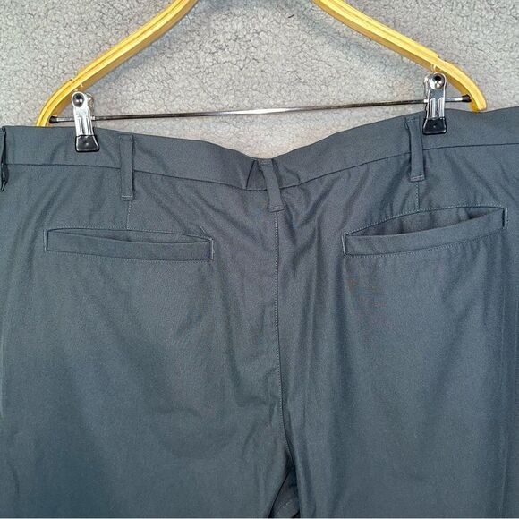 Swiss+Tech Shorts Men's‎ 44 Grey Performance Casual Golf Flat Front Stone Wash - Picture 6 of 10